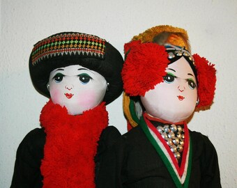 ヴィンテージのタイのアカ族人形：色鮮やかな民族人形2体セット - Etsy
