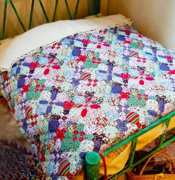 Patchwork-Steppdecke für Blythe-Puppen (Maßstab 1:6), Bett – Geschenk