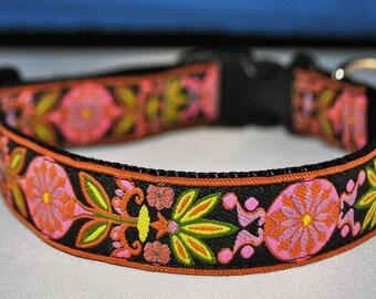 Custom Dog Collars Leashes Harnesses & Accessories by 3pooches