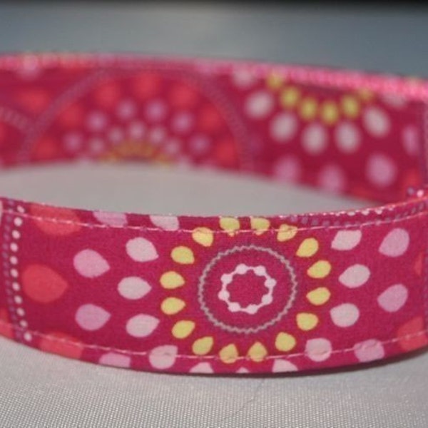 Custom Dog Collar - Pink Pinwheel