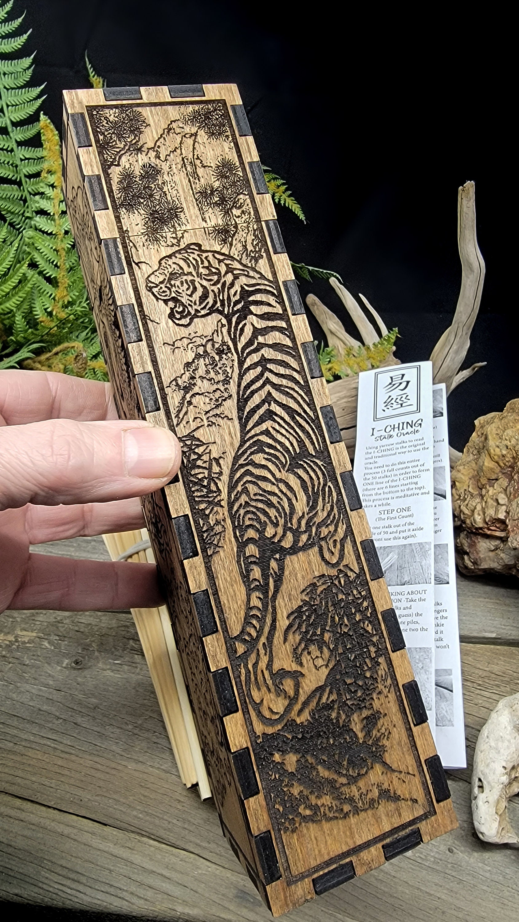 ほこたん★ I Ching oracle I-Ching Oracle & The Illustrated I-Ching – 144-Card