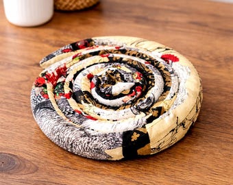 Scented Chicken Trivet: Homespun Kitchen Hotpad, Handmade in USA