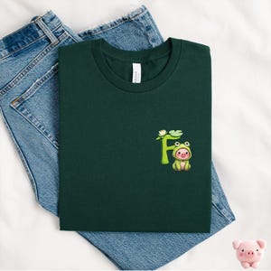 Camiseta de sapo com letra F, camiseta de sapo, camiseta de sapo, camiseta de animal selvagem, camiseta de amante de sapo, camiseta de porco, presente de amante de animais, presente de animal de sapo de porco