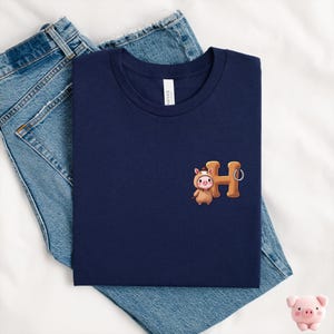 Camiseta de cavalo com letra H, camiseta de cavalo, camiseta de cavalo, camiseta de animal selvagem, camiseta de amante de cavalos, camiseta de porco, presente de amante de animais, presente de animal de cavalo de porco