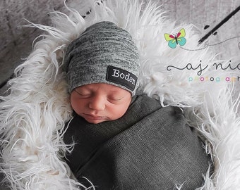 Newborn slouch beanie in blended light gray sweater knit