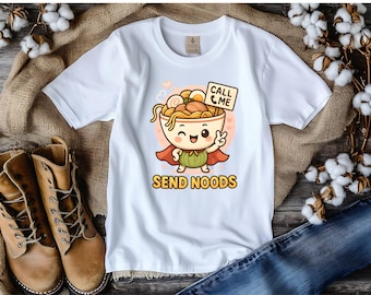 Camiseta gráfica con texto "Send Noods Ramen" - Camiseta divertida con humor gastronómico