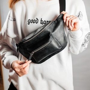 Black Leather Fanny Pack, Waist Bag, Travel Hip Bag, Hands Free Belt Bag, Leather Crossbody Bag, Bum Bag, Leather Sling Bag, Gift for Him