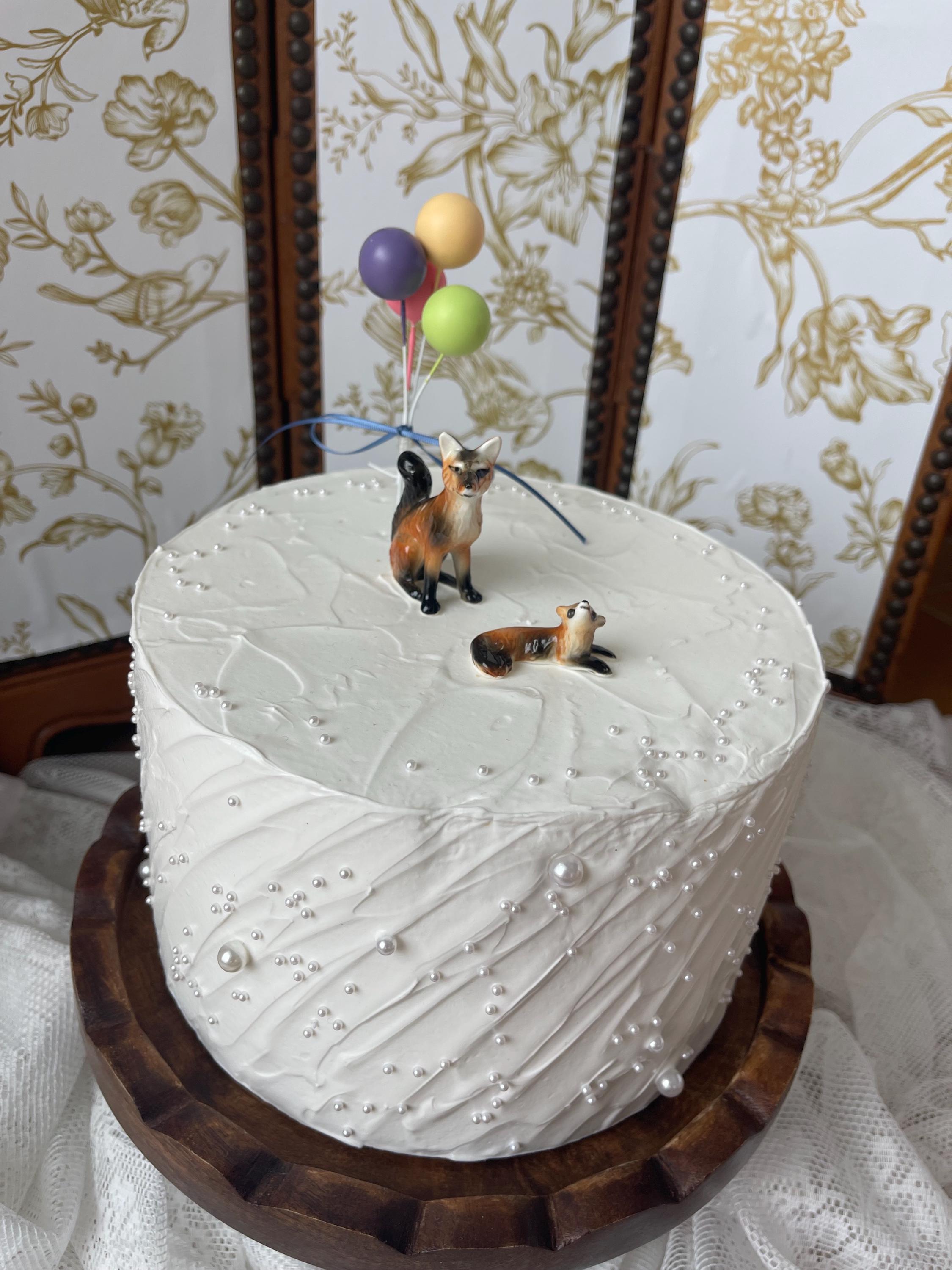 Vintage Porcelain Fox Figurines: Brambletail Family, Woodland Cake Toppers