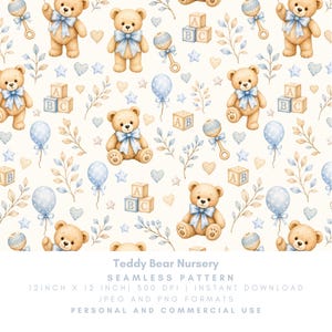 Puede incluir: Un patrón sin costuras con osos de peluche de acuarela con lazos azules, globos, bloques ABC y sonajeros. El diseño incluye estrellas, corazones y follaje sobre un fondo crema. El texto "Teddy Bear Nursery" está en la parte inferior.