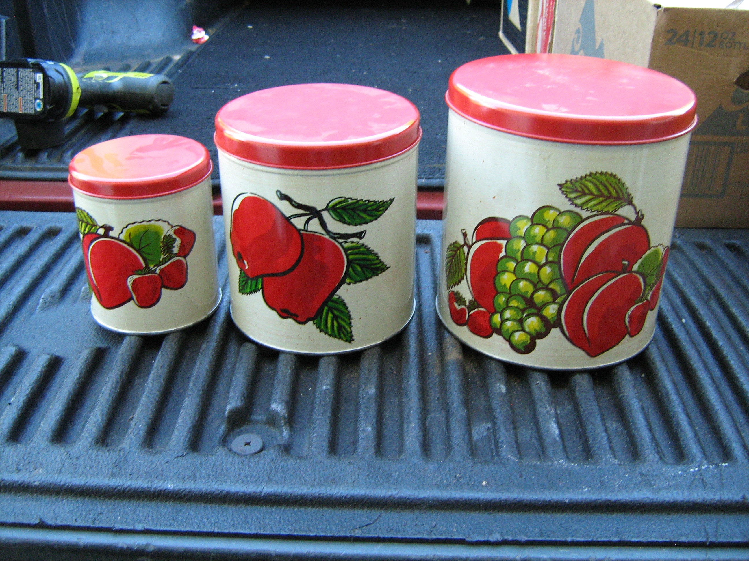 3 Piece Round Tin Ballonoff Cleveland Ohio Made in U.S.A. Fruit