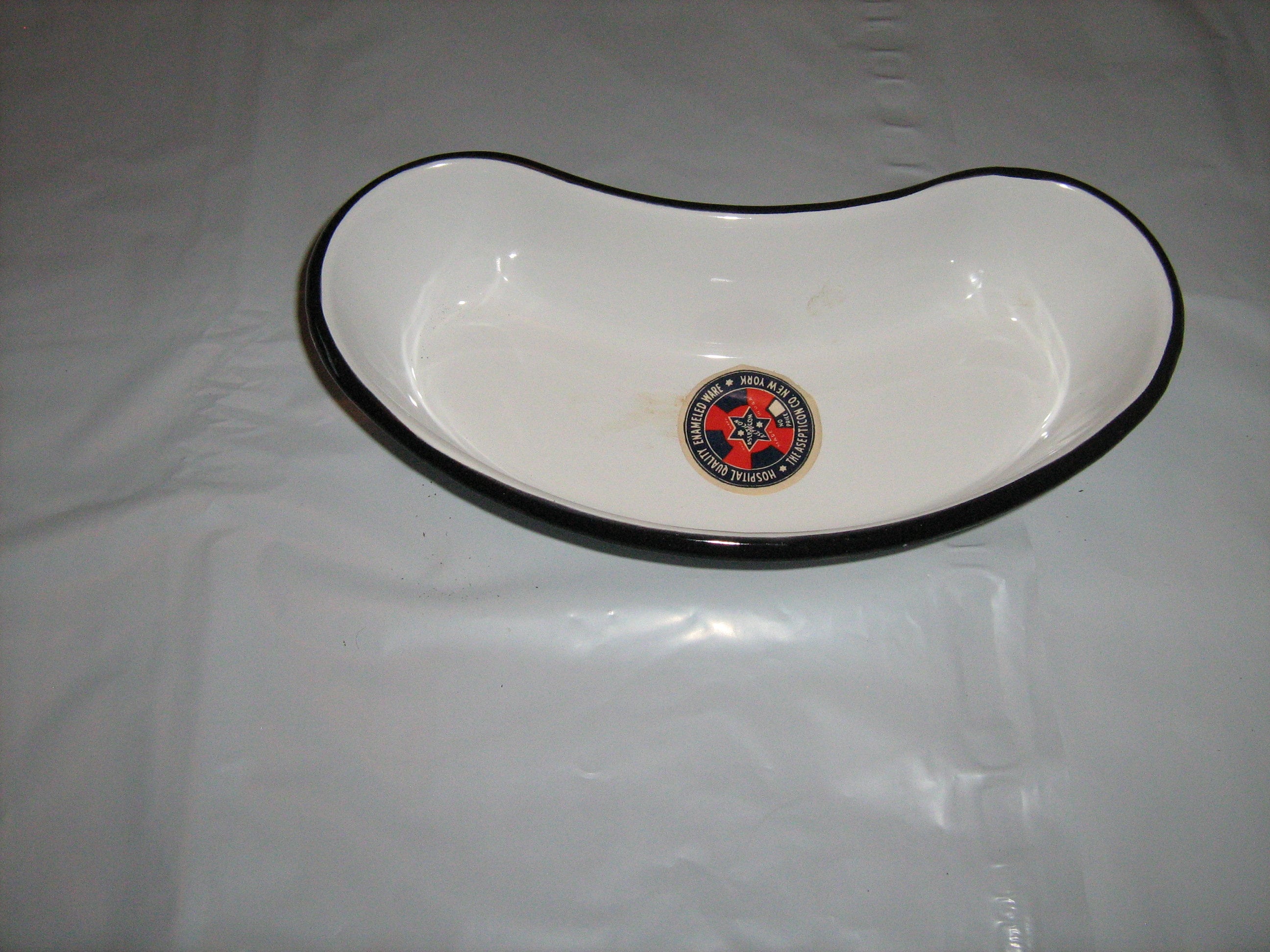 Download Vintage The Asepticon Co New York Enamelware Kidney Shaped Etsy