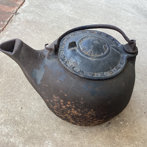 Antique 1800s Pat. 1861 Buck & Wright St Louis  cast iron kettle