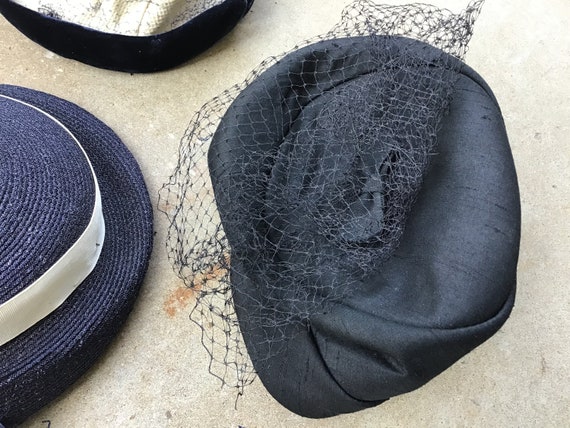 3 Vintage Ladies Hats One Marked Fisk Chicago 2 Are Unmarked Etsy