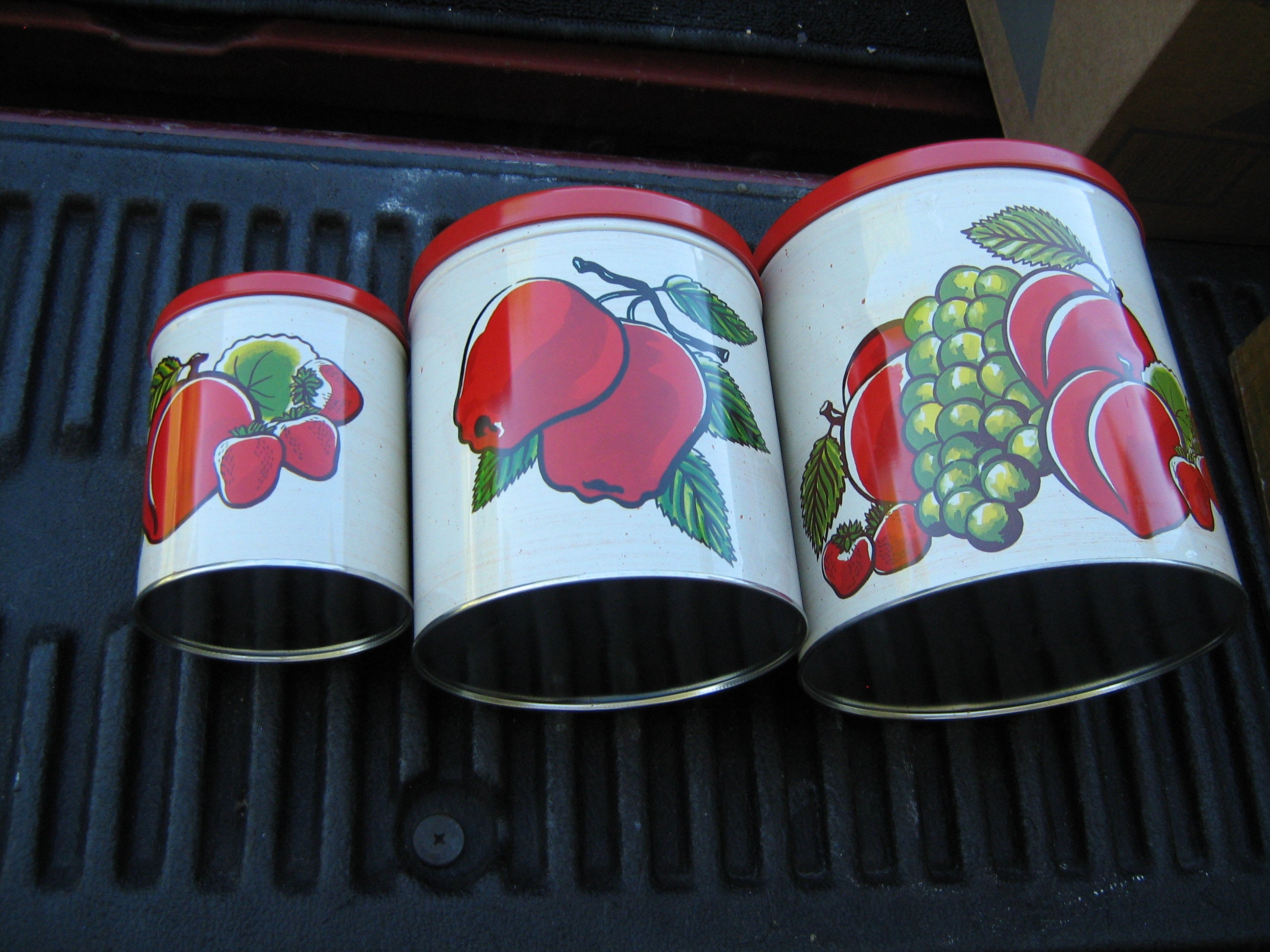 3 Piece Round Tin Ballonoff Cleveland Ohio Made in U.S.A. Fruit 