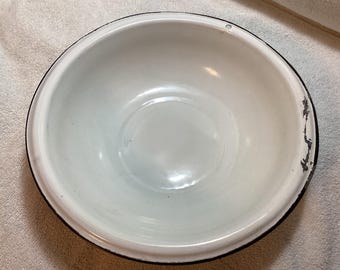 vintage white with black rim graniteware/ enamelware pan 12-3/4”  wide 3” deep. B-12.