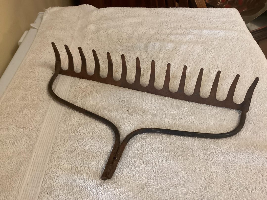 Old Stem Style Rake Handle Old Primitive Vintage Rustic / Rusty 14 Tines Garden Rake Head Rustic ...