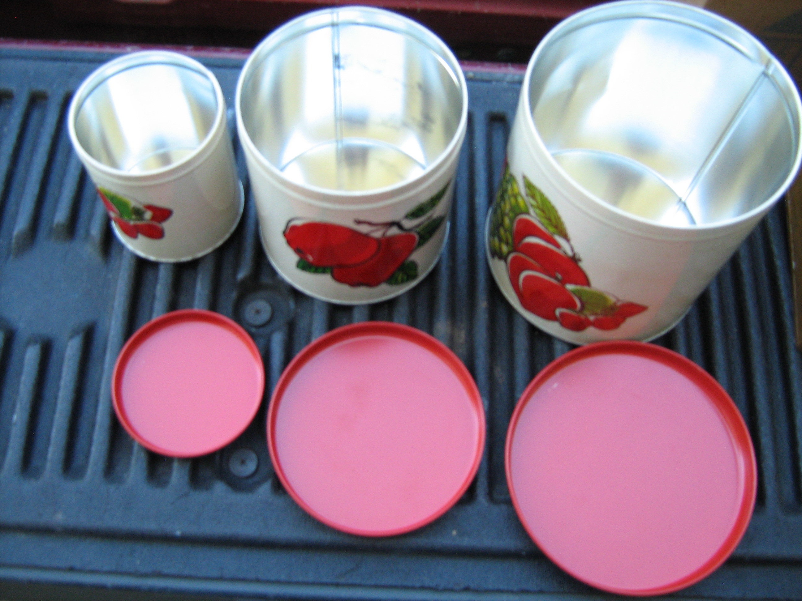 3 Piece Round Tin Ballonoff Cleveland Ohio Made in U.S.A. Fruit 
