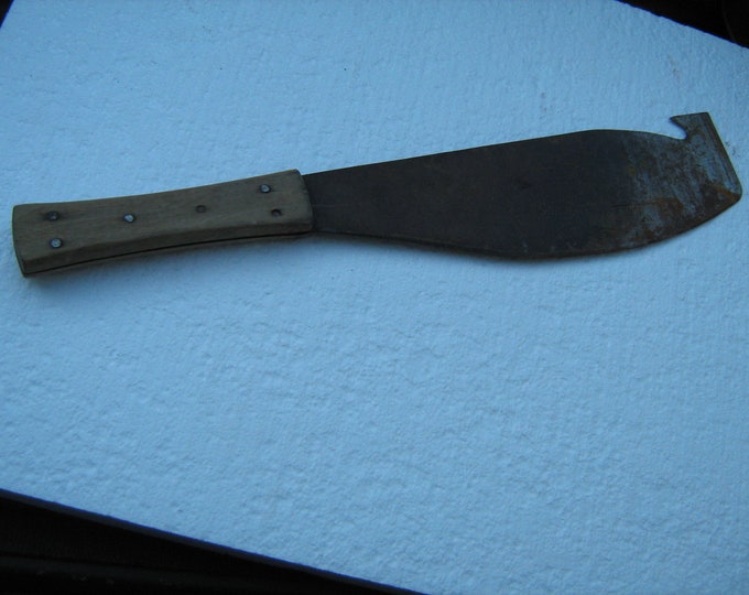 Old Vintage Ky. Corn Knife With Wide Blade and Hook Wood Handle Brush
