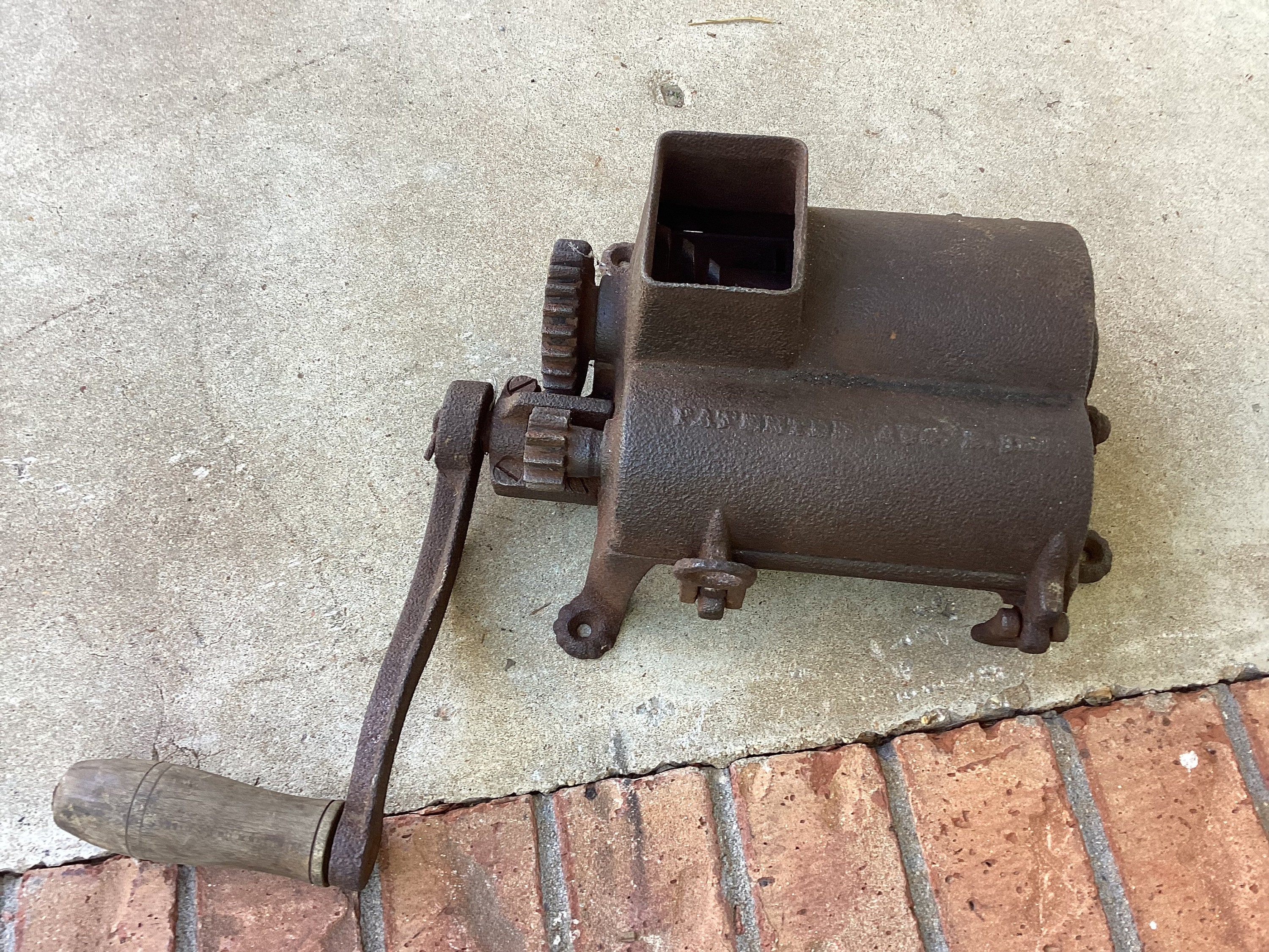 Antique Very Old Early1800s Hand Crank Table Top Mount Tobacco Chopper /  Grinder Gears on the Outside