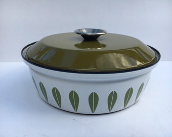 Olive Green Cathrineholm Enamelware Pot with Lid Lotus Pattern Mid Century Modern Scandinavian Design Retro