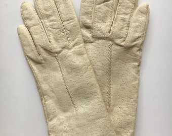 Vintage Ecru Cream Off White Kid Leather Gloves Size Small Beautiful Condition