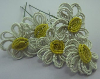 Daisies Beaded Wire Vintage Flowers