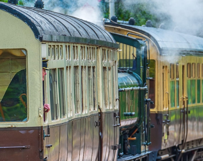 Steam Train and Carriages - Great Western Railway - Staverton South Devon - Instant Download