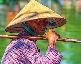 Vietnam Lady Portrait Photo Download, Traditional Costume, Vietnam Travel Gift, High Res Wall Art – Instant Fine Art Print