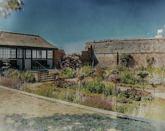 Vintage Colour Photo Download – Connaught Gardens Sidmouth Devon, 1930s Seaside Scene, Historic Coastal Wall Art, Retro Art Gift, Fine Art