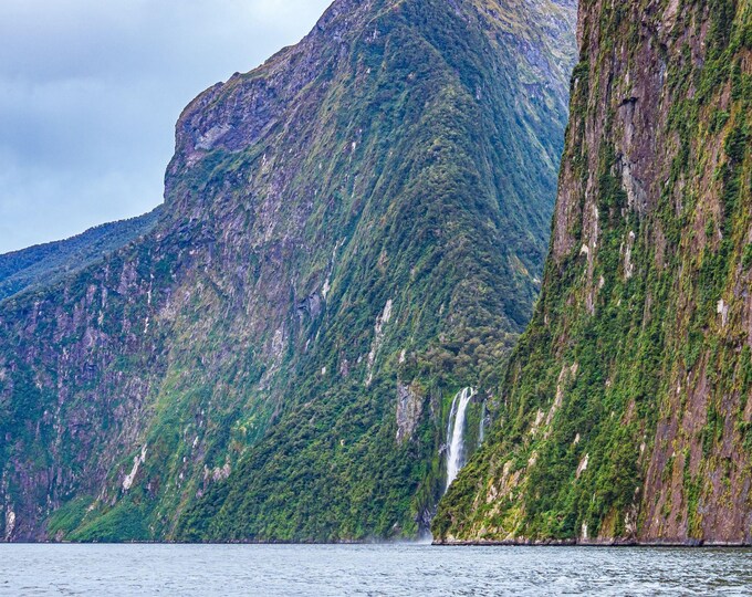 Breathtaking Sheer Cliffs of Milford Sound, New Zealand - Stunning Landscape Photography Download"