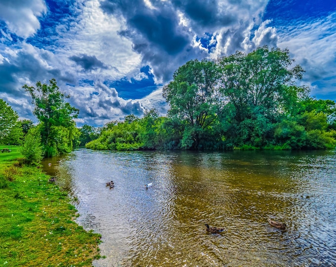 River Avon Photo – Fordingbridge, New Forest – Summer Nature Download