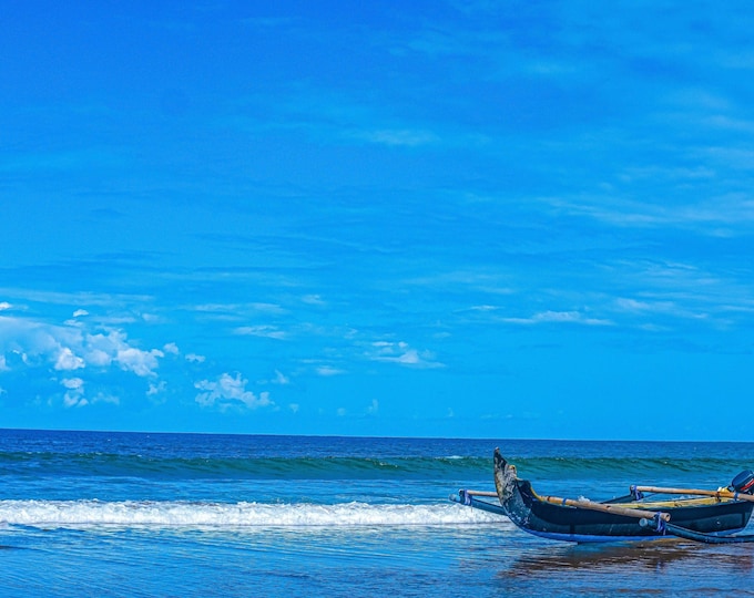 Traditional Boat on Bali Beach - Blue Sea and Sand Photo Download