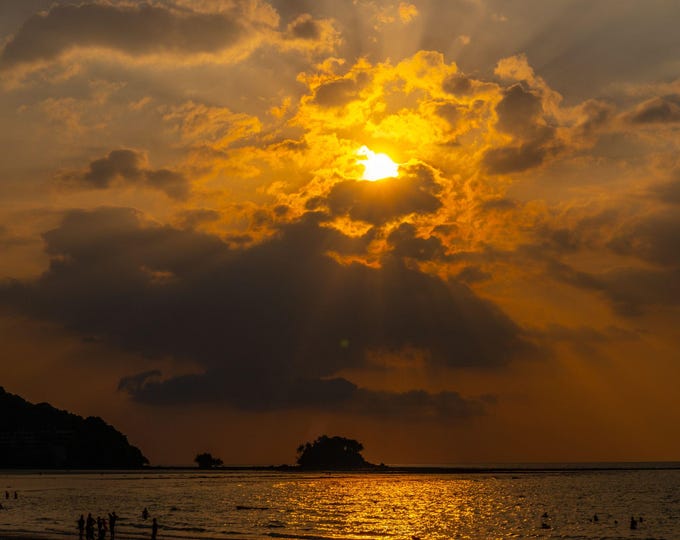 Golden Sunset Over Bali Beach – Tropical Photo Download – Indonesia