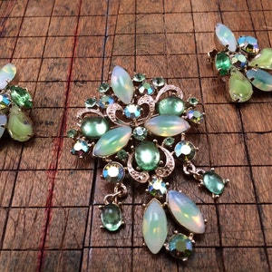 Stunning ART Demi Featuring a Variety of Art Stones - Gleaming collector set!