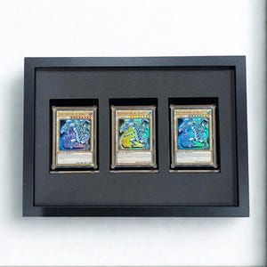 White Dragon Set Display Yu-Gi-Oh - Perfect gift for Yu-Gi-Oh fans, hang or display