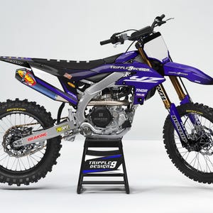 Grafische set voor Yamaha YZ 250 F 2024-2025 / YZ 450 F 2023-2025 Volledig ingepakt met rijders-ID en nummer