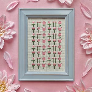 Pink Floral Cross Stitch Pattern - Tulip Flower Cross Stitch - Beginner Cross Stitch - Pixel Art - DIY Sewing Gifts - Easy Embroidery