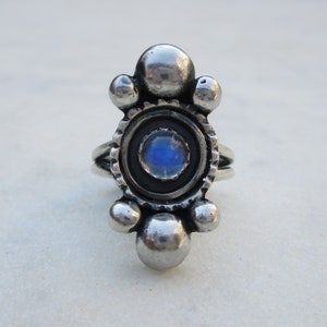 Rainbow moonstone ring sterling silver, bohemian high grade gemstone ring, rainbow moonstone jewelry, blue flash stone statement ring, US 7