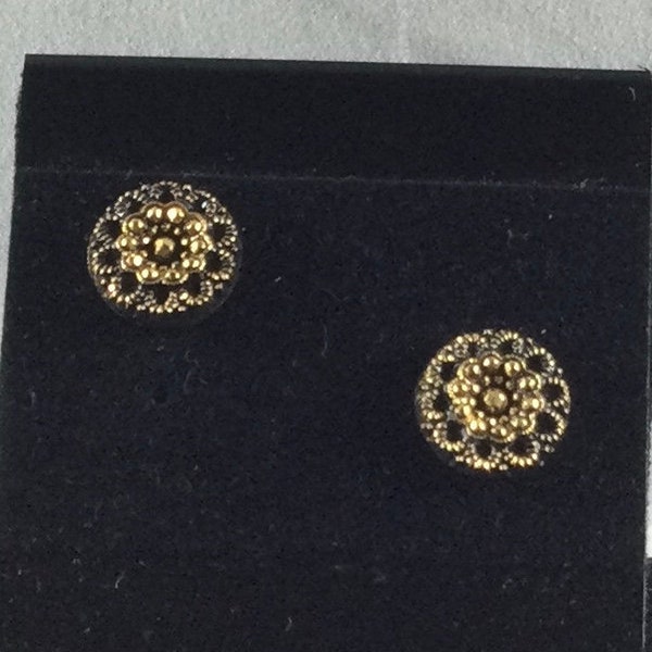 STUD EARRINGS, 1940’s GLASS Buttons