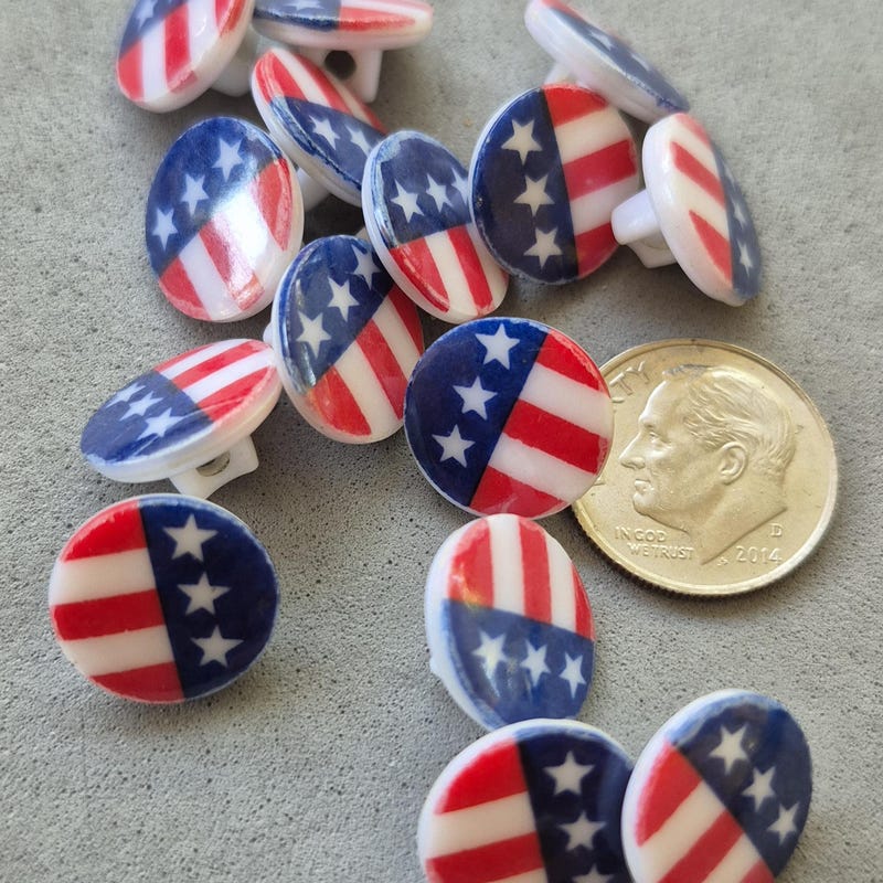15 Matching Buttons - Etsy