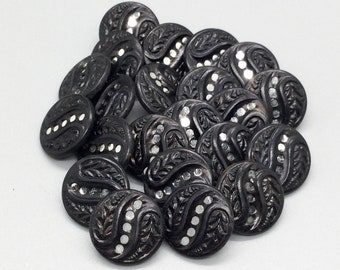 22 VICTORIAN TINTED METAL Buttons