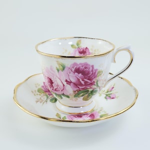 Vintage Royal Albert American Beauty Teacup and Saucer Set, Bone China England, Pink Roses Gold Trim, Collectible Tea Party, 1940s English T