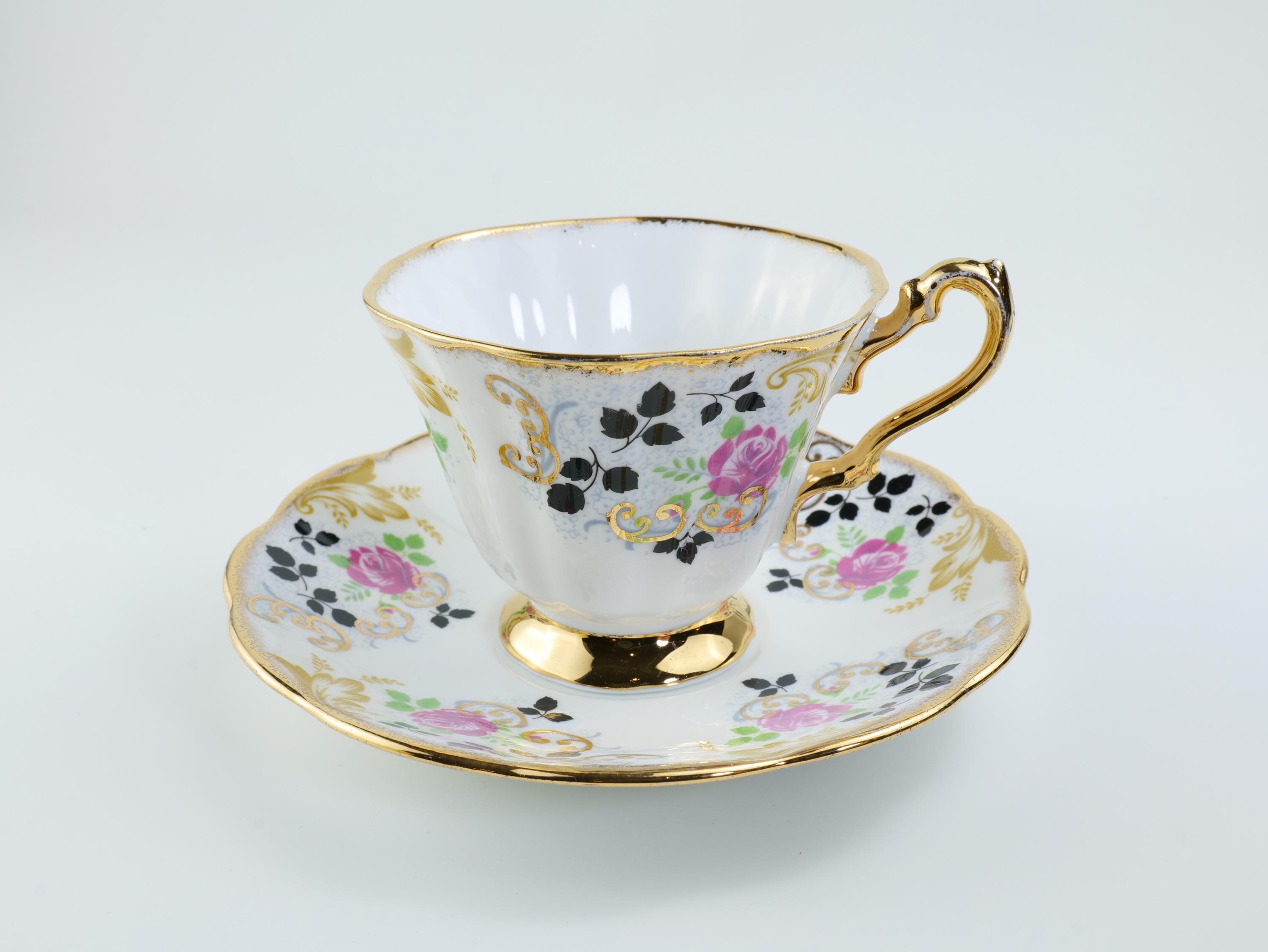 Vintage Rosina Bone China Teacup Saucer Pink Roses Gold Trim English Tea Set Collectible Floral Afternoon Tea Party Gift 1950s Elegant Drink