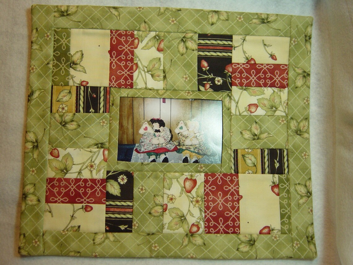 Handmade Photo Frame Wall Hanging Quilt for 4x6 Photo Etsy