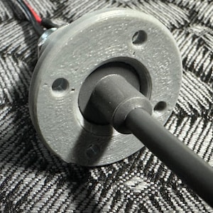 One Starlink Mini cable female 5.5mm x 2.1mm sealing connector