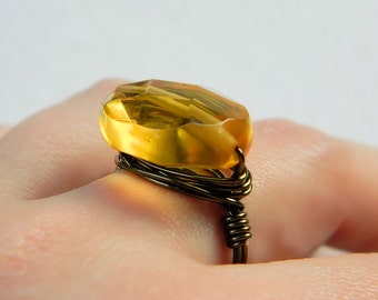 Amber Topaz Ring, Jewelry Rings, Cocktail Rings, Mustard Ring, Glass Topaz Bead, Yellow, Banana, Rustic Ring, Oval, Golden, Ring Size 8.25