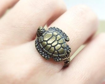 Antique Brass Turtle Ring. Brown Metal Turtle Ring. Bohemian Jewelry. Boho Rings. Jewelry Rings. Handmade Turtle Ring. Anillo de Tortuga