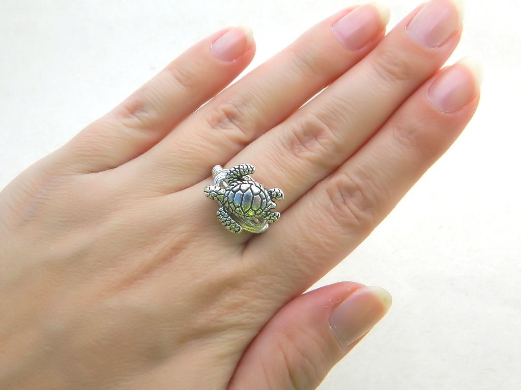 Turtle Ring. Silver Pewter Ocean Turtle Handmade Ring. Nautical Rings,  Silver, Grey, Animal, Jewelry Rings, Jewelry for Kids. Anillo Tortuga 