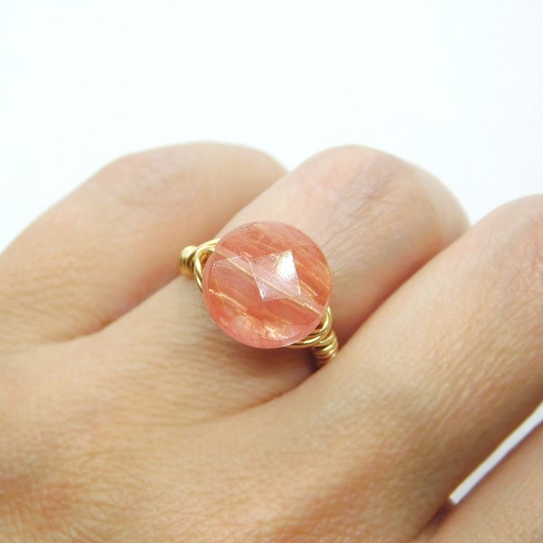 Cherry Quartz Faceted Handmade Ring. Peach Coral Ring. Cherry Bead Ring. Jewelry Rings. Gabeadz. Anillo de Quarzo. Anillo Coral. Salmon Ring