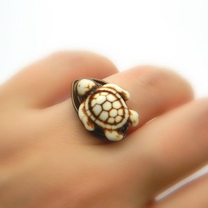 White Turtle Ring. To Order. White Turquoise Wire Wrapped Ring. White Turtle Handmade Ring. Bohemian Ring. Jewelry Rings. Gabeadz. Anillo